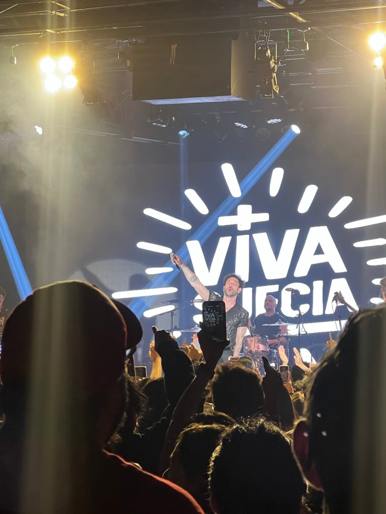 El Lunario vibró al ritmo de Viva Suecia en un show íntimo y&nbsp;explosivo
